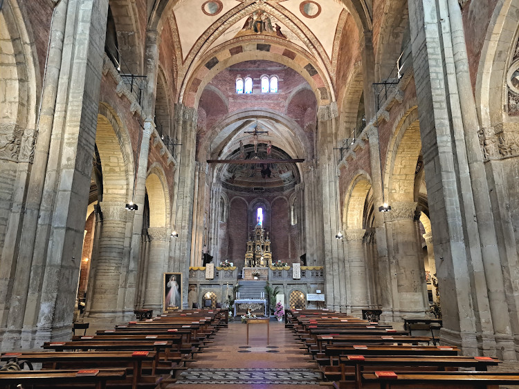 Interior of San Michele Maggiore in Pavia