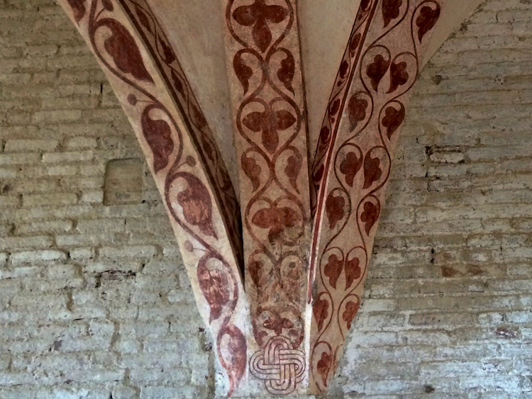 Un nodo di Salomone nell'Abbazia di San Galgano