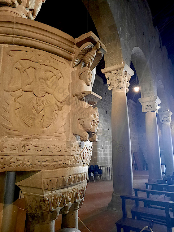 La sirena nel pulpito della Pieve di Gropina