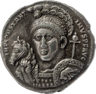 L'imperatore Costantino in una moneta del 315
