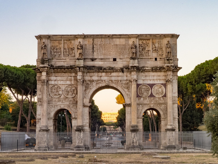 Arco di Costantino, Battaglia di Ponte Milvio