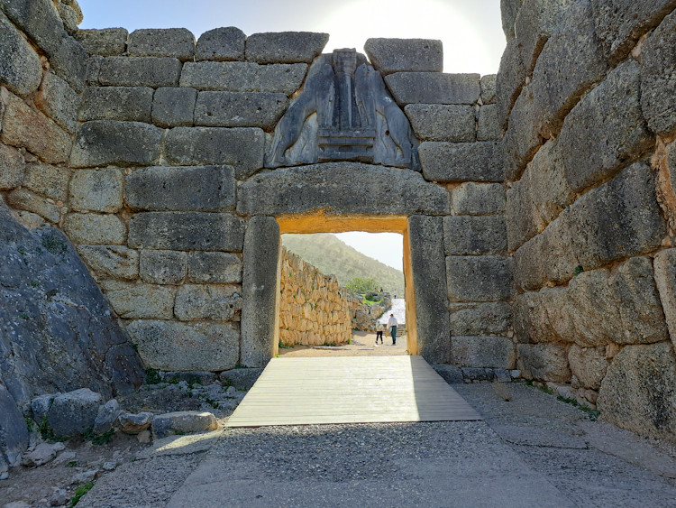 La Porta dei Leoni a Micene