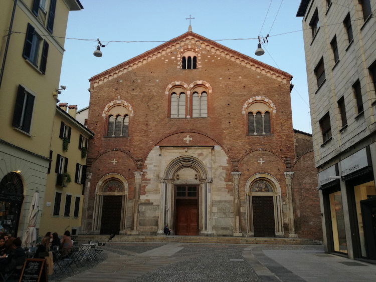 La basilica di San Simpliciano a Milano