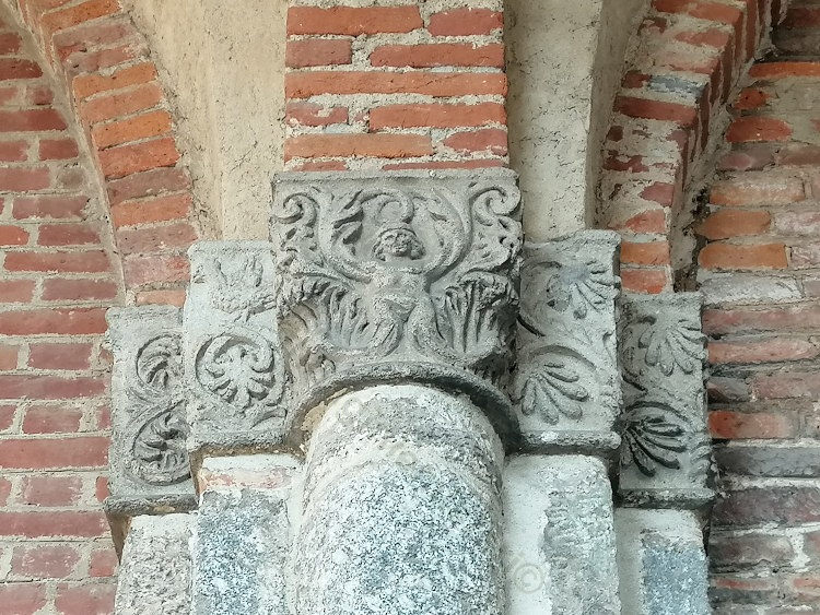 Green man Sant'Ambrogio Milano