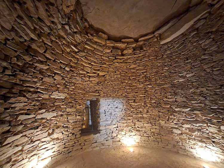 La camera del tholos di El Romeral