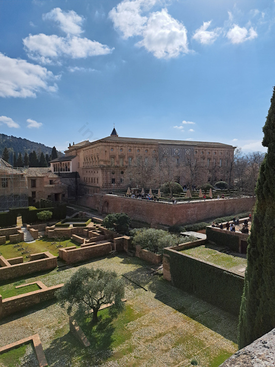 Il Palazzo di Carlo V nell'Alhambra di Granada