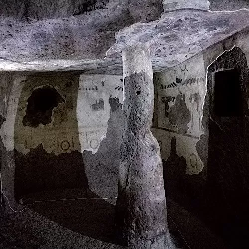 The domus de janas and the Sardinian hypogeic tombs